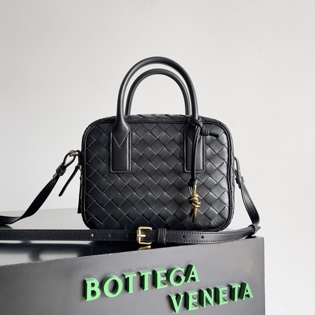 Bottega Veneta-Get Away-Black