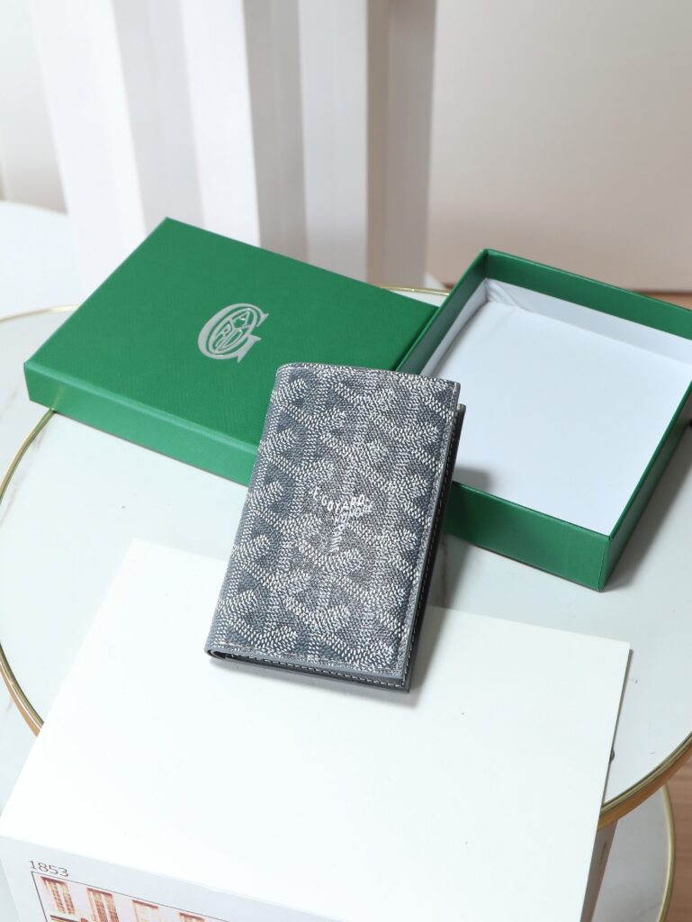 Goyard-020234-Grey