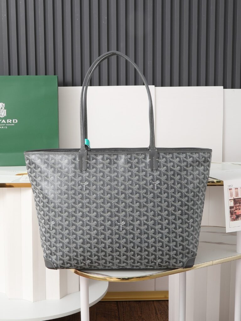 Goyard-Artois-Grey-Medium
