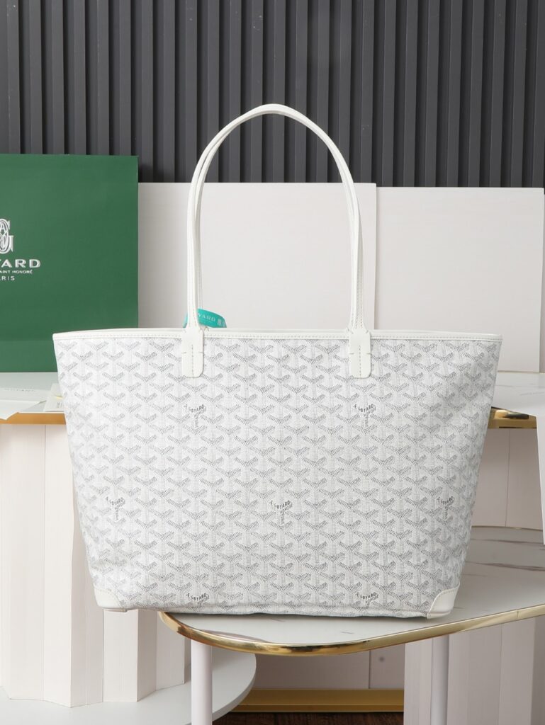 Goyard-Artois-White-Medium