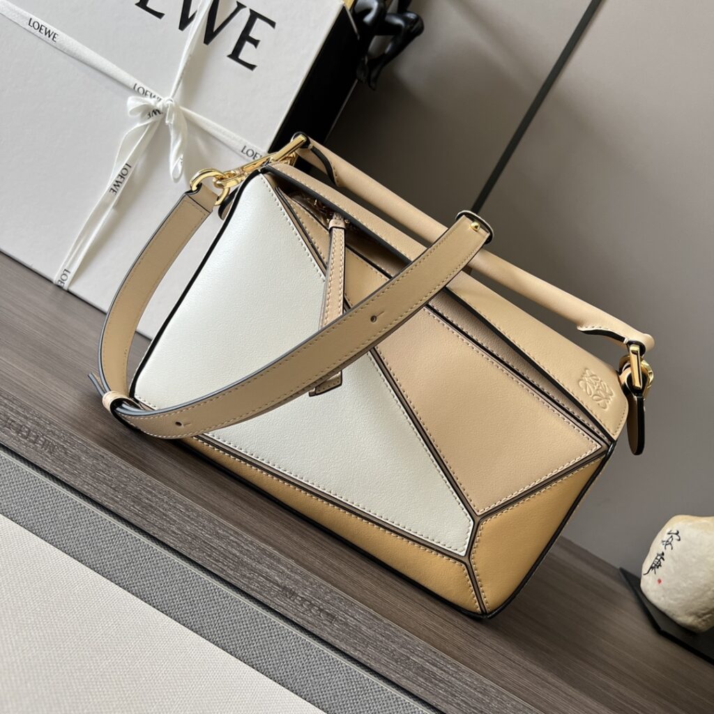 LOEWE-PUZZLE-Cream & White