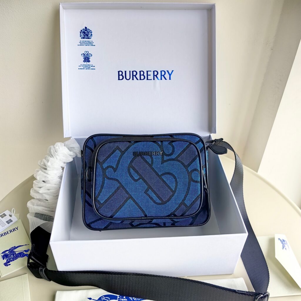 Burberry-Fanny pack-Blue-Man