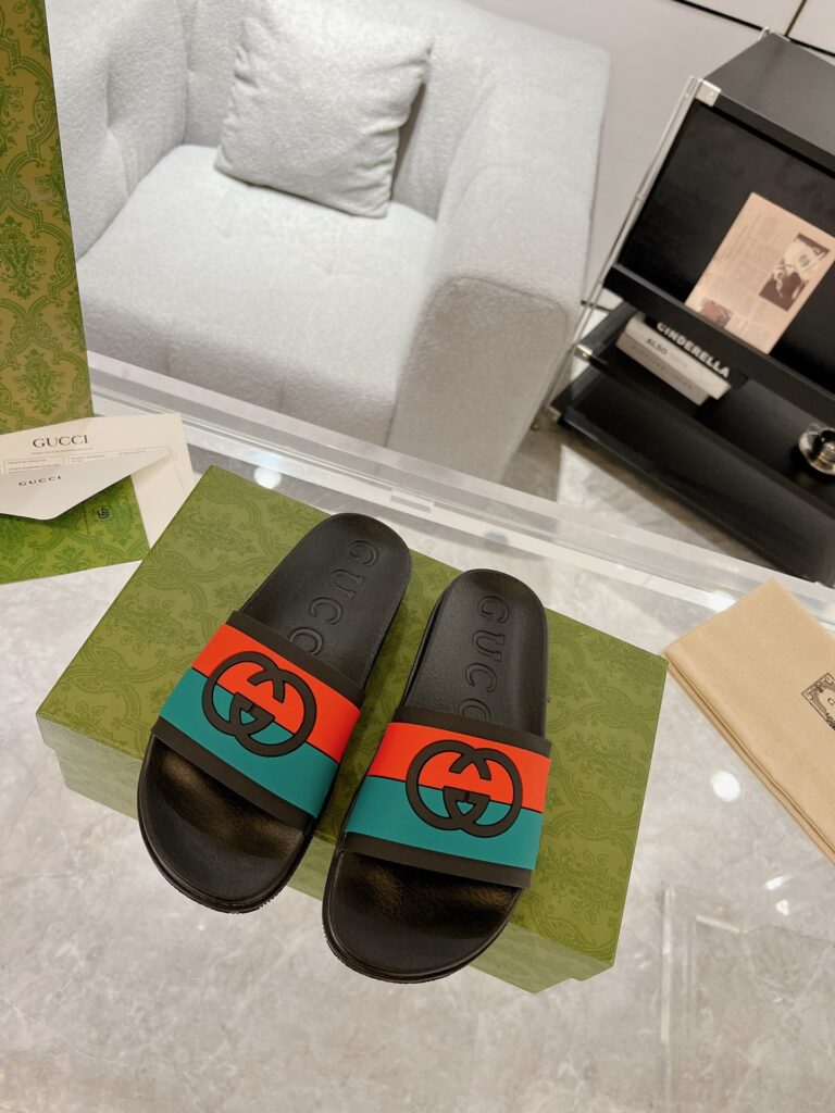 Gucci-Sandals-Man