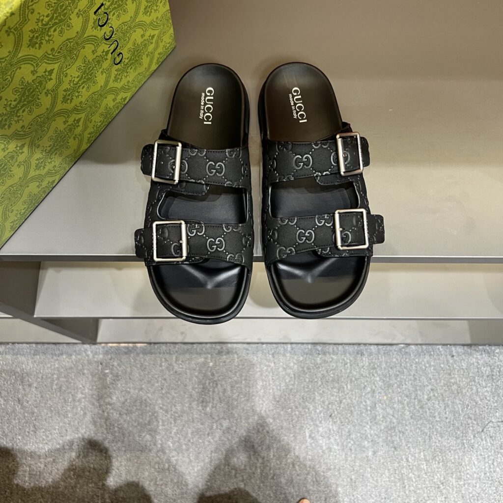 Cucci-Sandals-Black-Man