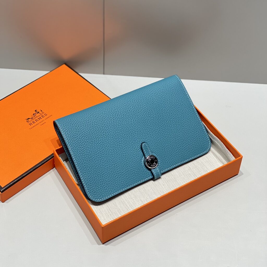 Hermès-Togo-Sky Blue