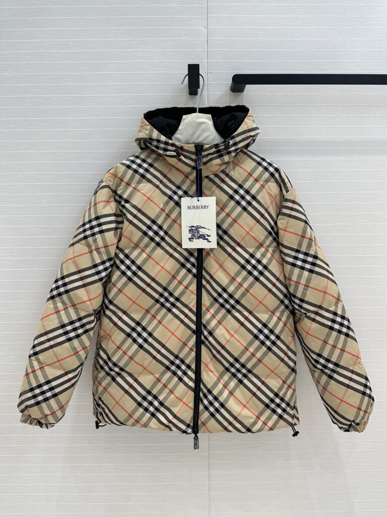 Burberry-Women-Apricot-S/M/L