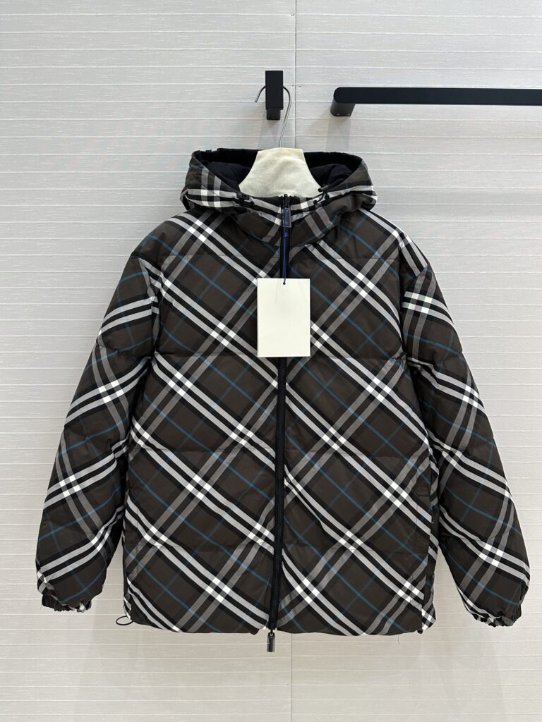 Burberry-Women-Black-S/M/L