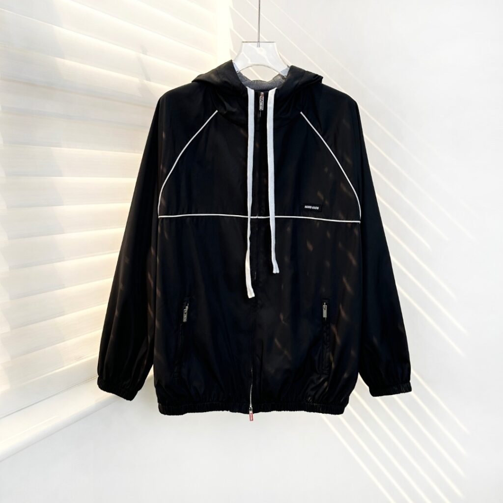 Miumiu-Unisex-Black-S/M/L