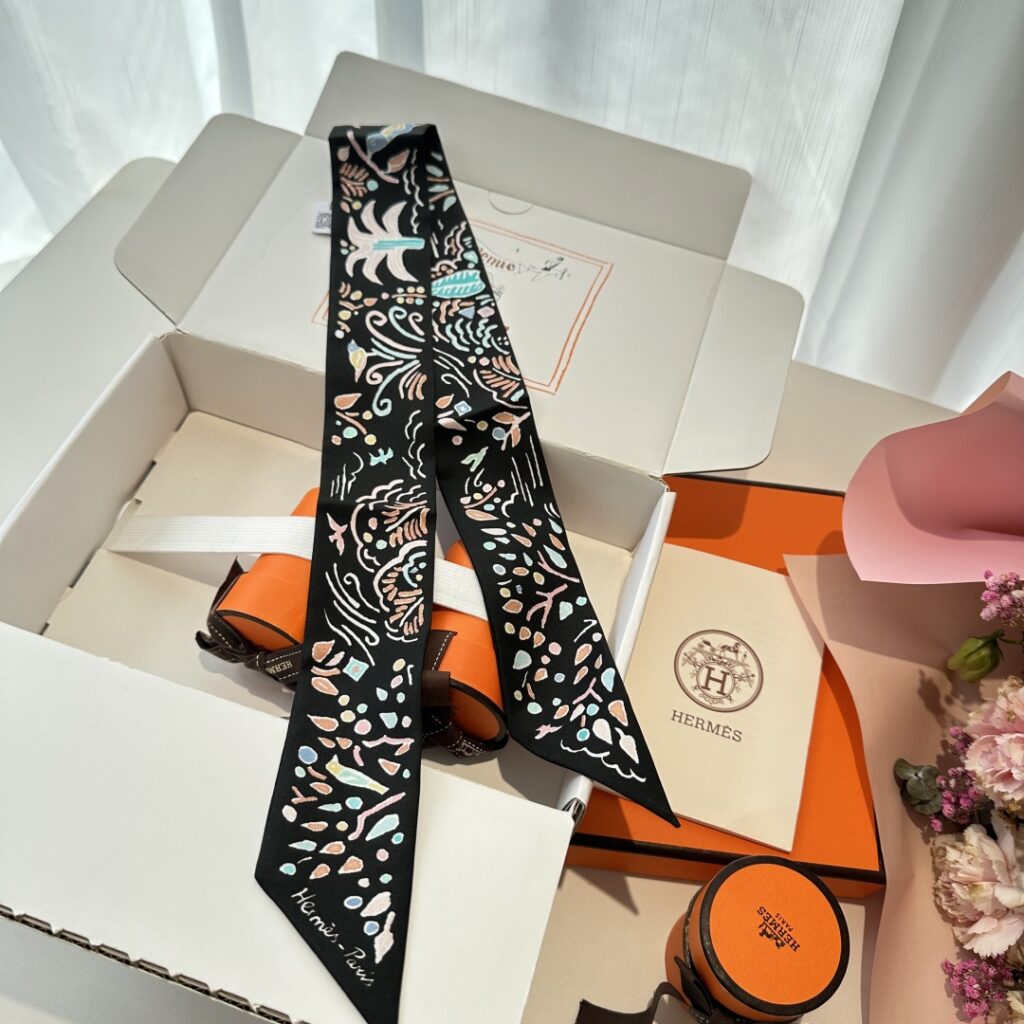 Hermès-silk scarf