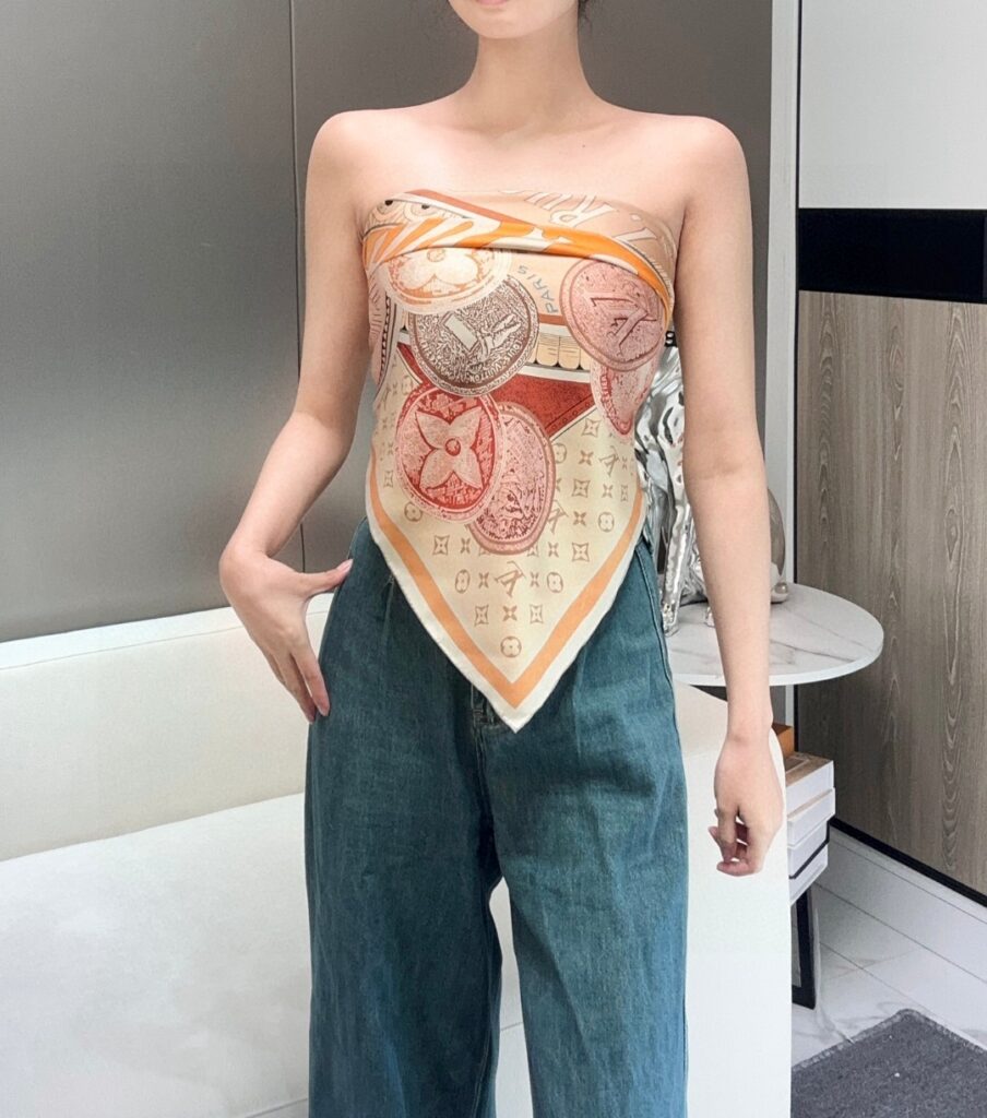 LV-Scarf