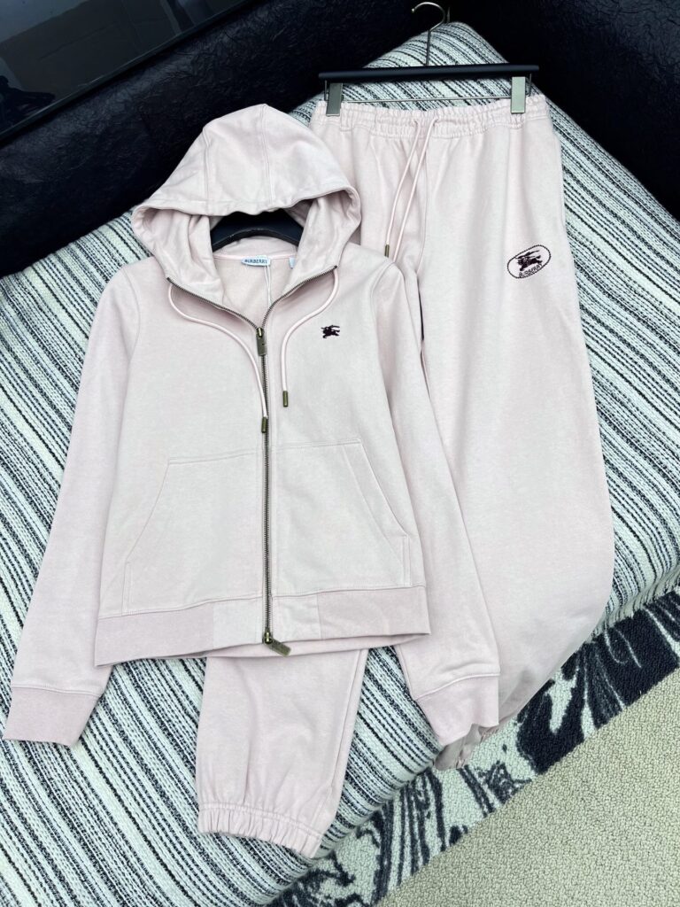 Burberry-Unisex-Pink-S/M/L