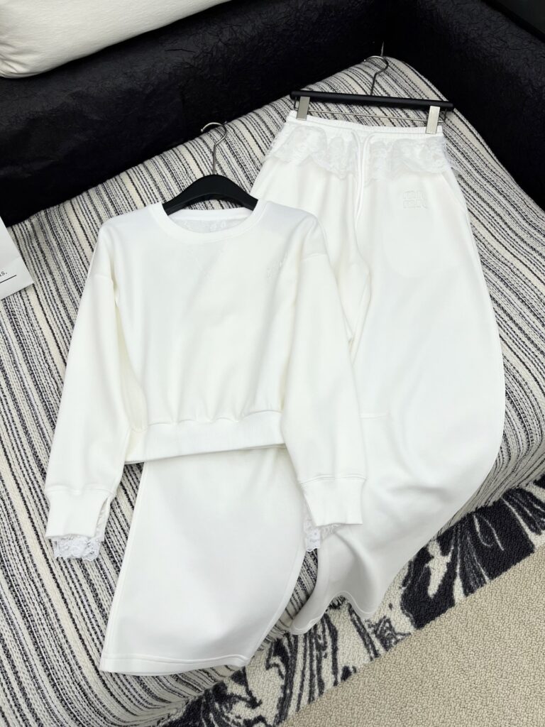 Miumiu-Women-White-S/M/L