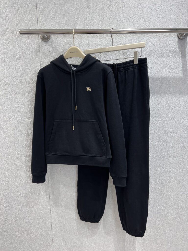 Burberry-Unisex-Black-S/M/L