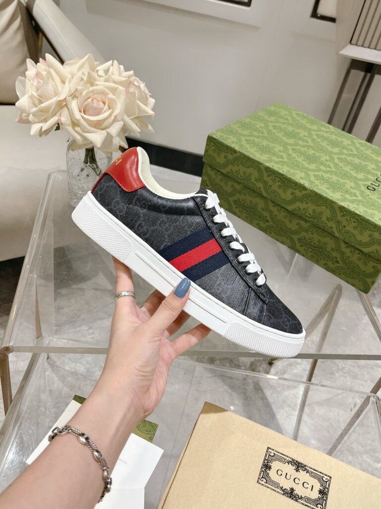 Gucci-Sneakers-Black-Man/Woman