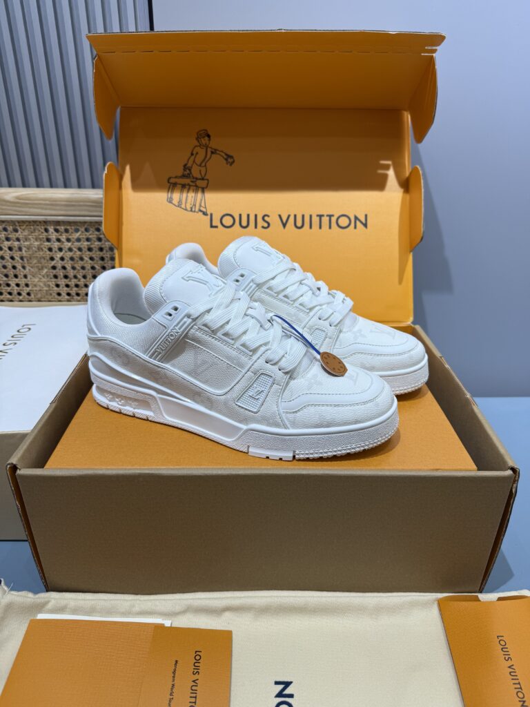 Lv-Trainer-Sneakers-Beige