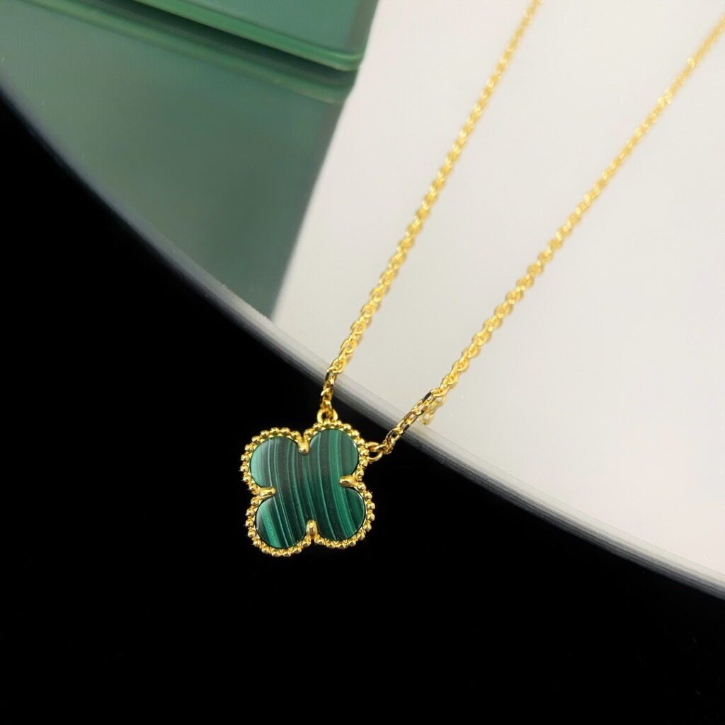 VCA-Necklace