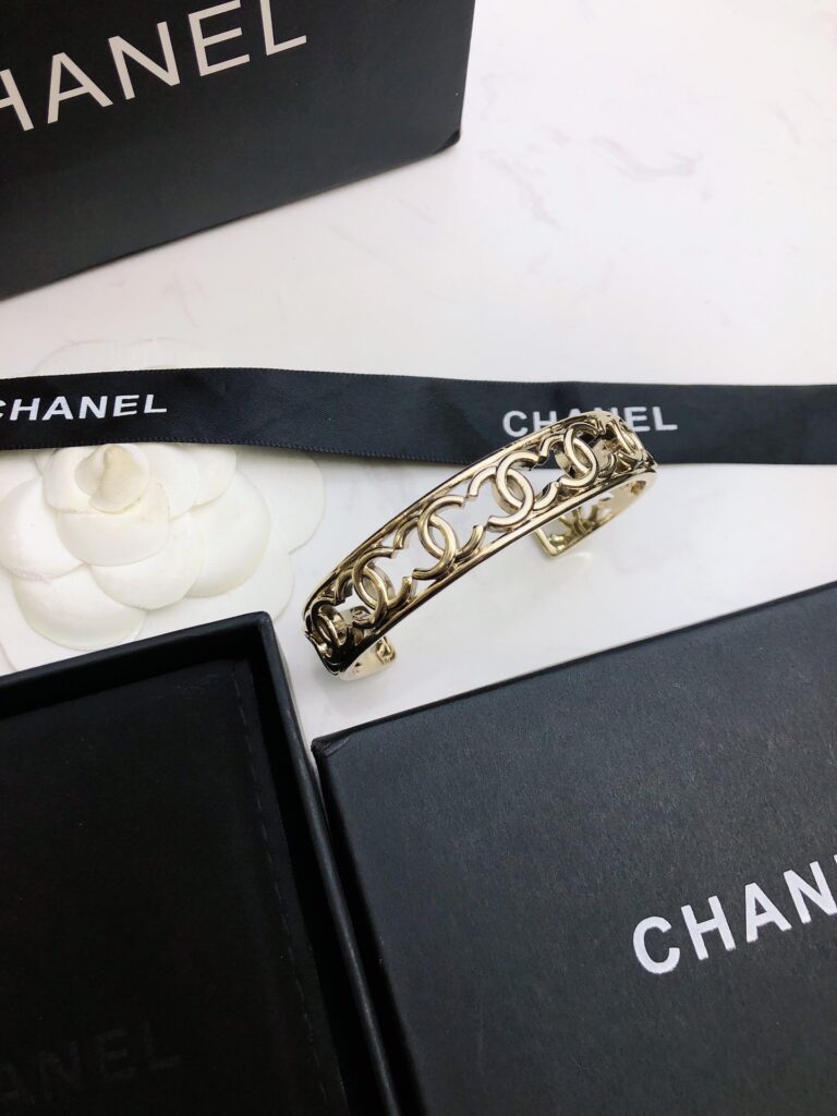 Chanel hollow bracelet