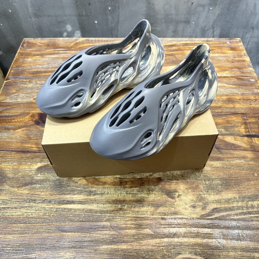 Adidas Yeezy-Sandals-Grey-Size36.5-48.5