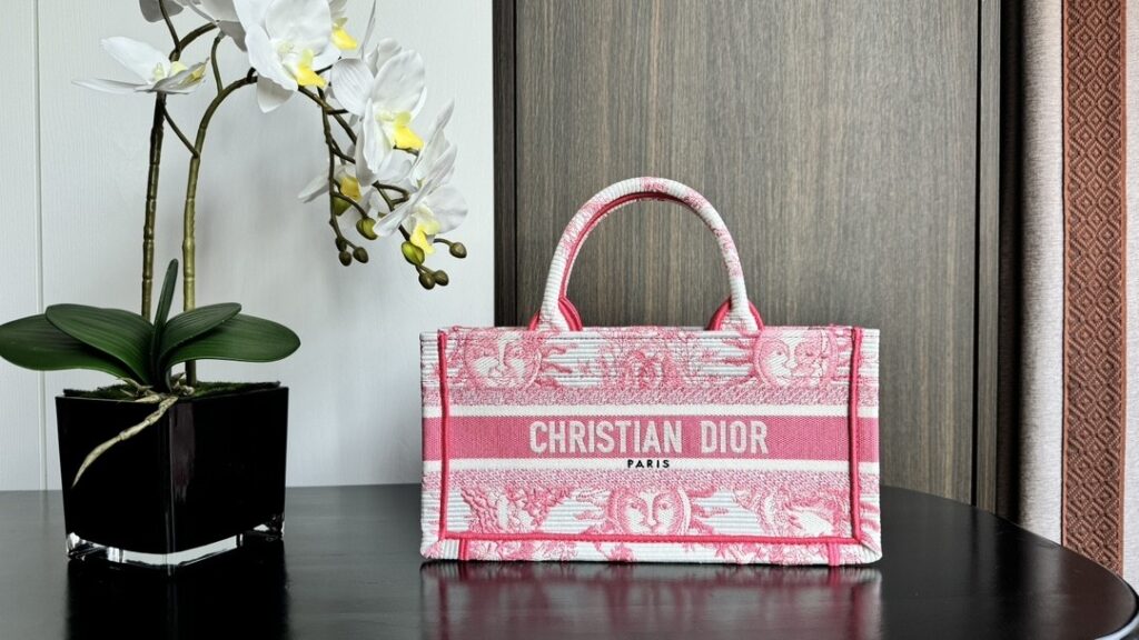 Dior Embroidery Tote Bag Pink