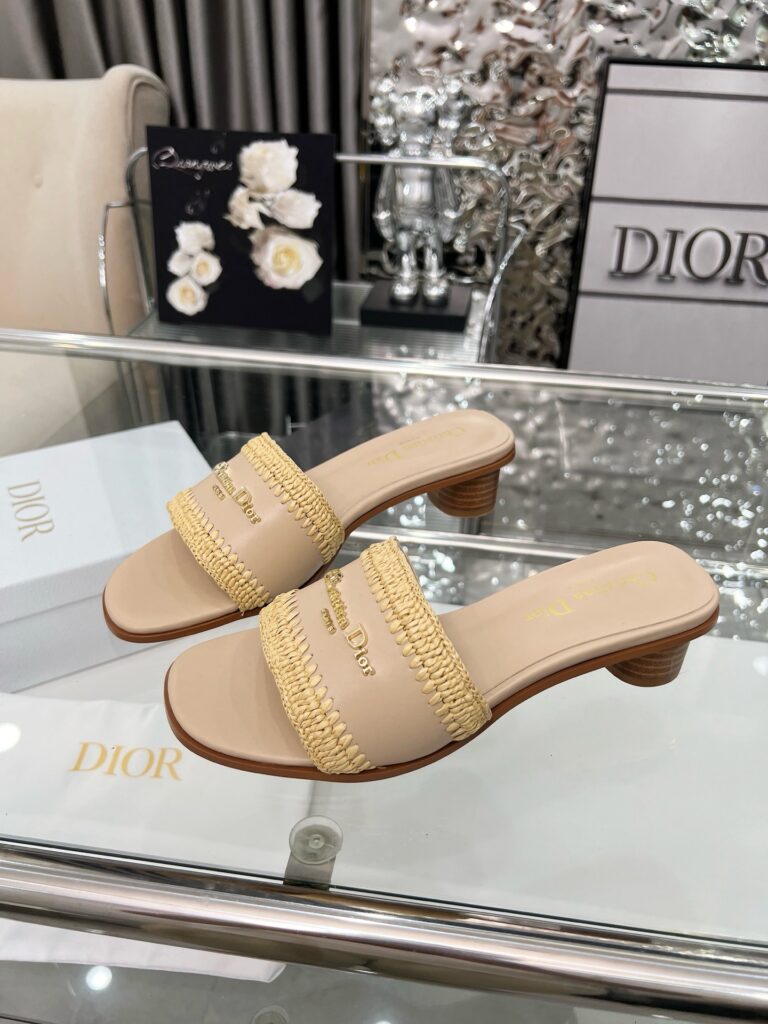 Dior Woman Small Heels Beige（35-43）